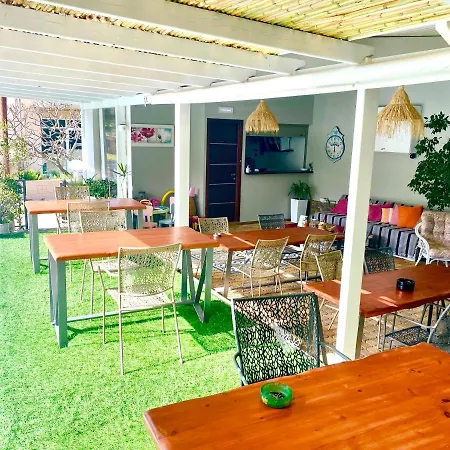 Attalos Apartament *