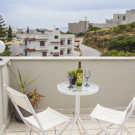 Attalos Apartament *